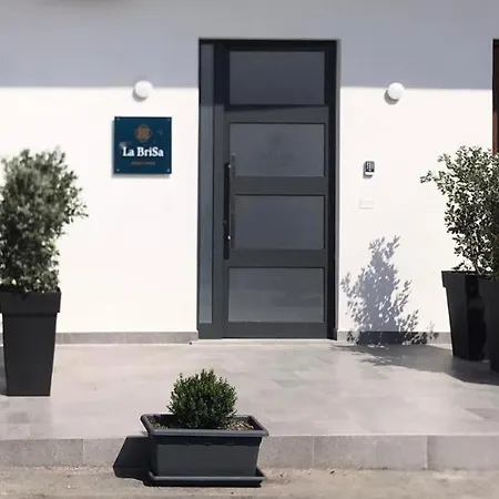 La Brisa *