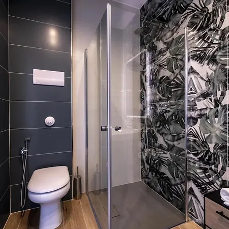 Aparthotel La Brisa *
