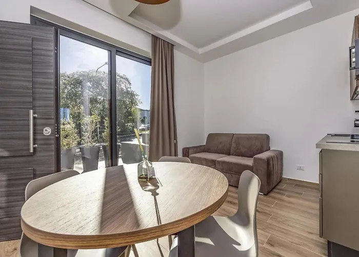 Aparthotel La Brisa Capo dʼOrlando